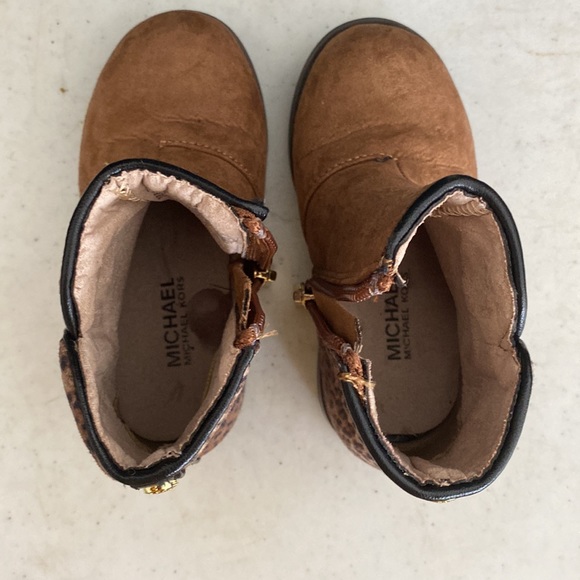 boots - Picture 7 of 8